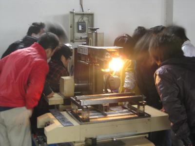 实习工厂与教学设备研发 产教融合背景下的创新实践